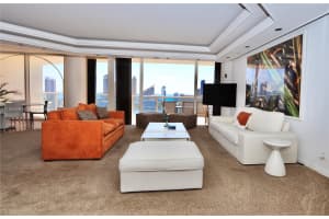 4000 Island Blvd APT 2701, Aventura, FL 33160, Sold 11/12/24