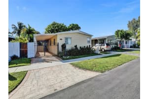 21702 N Heritage Cir, Pembroke Pines, FL 33029, Sold 05/01/24