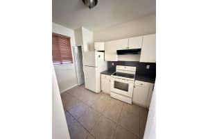 7200 NW 177th St Apt 101-7, Hialeah, FL 33015, Sold 10/26/24