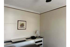 16502 NE 27th Pl #31, North Miami Beach, FL 33160, Sold 01/27/25