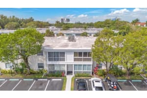 6477 Bay Club Dr APT 2, Fort Lauderdale, FL 33308, Sold 06/06/24