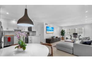 6477 Bay Club Dr APT 2, Fort Lauderdale, FL 33308, Sold 06/06/24