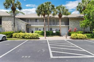 746 Eagle Creek Dr Unit 203, Naples, FL 34113, Sold 04/15/24
