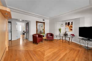 6911 Bay Dr #2, Miami Beach, FL 33141, Sold 04/30/24