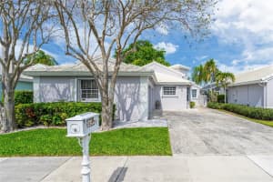 15221 Wilshire Cir S, Pembroke Pines, FL 33027, Sold 05/14/24