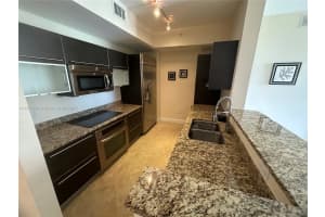 550 Okeechobee Blvd APT 404, West Palm Beach, FL 33401, Sold 08/27/24