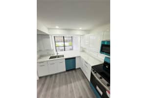 800 Parkview Dr APT 502, Hallandale Beach, FL 33009, - MLS#A11554250