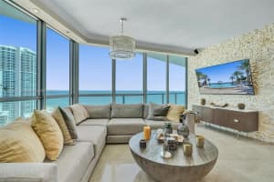 3101 S Ocean Dr APT 2605, Hollywood, FL 33019, Sold 10/02/24