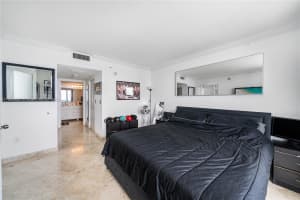 1800 N Bayshore Dr APT 4105, Miami, FL 33132, Sold 05/28/24