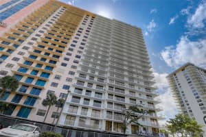 210 174th St APT 1915, Sunny Isles Beach, FL 33160, Sold 05/30/24