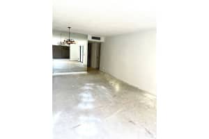 2302 S Cypress Bend Dr APT 306, Pompano Beach, FL 33069, Sold 08/09/24