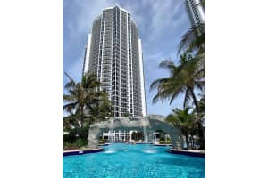 18001 Collins Ave #1517, Sunny Isles Beach, FL 33160, Sold 05/29/24