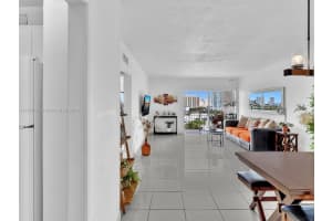 400 Kings Point Dr APT 1114, Sunny Isles Beach, FL 33160, Sold 05/28/24