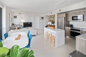 2960 NE 207th St #711, Aventura, FL 33180, Sold 12/20/24