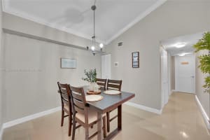 3083 N Oakland Forest Dr APT 307, Oakland Park, FL 33309, Sold 09/11/24