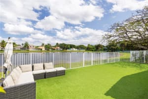 754 San Remo Dr, Weston, FL 33326, Sold 04/29/24