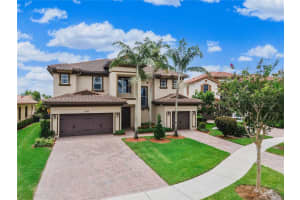 8770 Lakeview Dr, Parkland, FL 33076, Sold 05/23/24