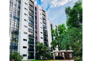 17021 N Bay Rd Apt 427-4, Sunny Isles Beach, FL 33160, Sold 08/30/24