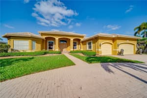 3987 SW 140th Ave, Davie, FL 33330, Sold 05/21/24