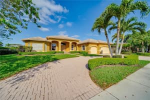 3987 SW 140th Ave, Davie, FL 33330, Sold 05/21/24