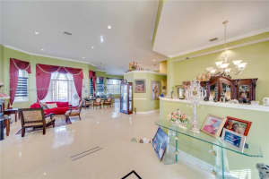 3987 SW 140th Ave, Davie, FL 33330, Sold 05/21/24