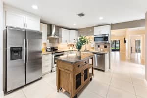 878 NW 79th Terrace, Plantation, FL 33324, Sold 05/01/24