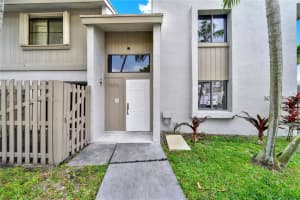 10711 SW 113th Pl 104 b, Miami, FL 33176, Sold 05/15/24