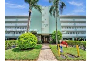 600 NE 14th Ave APT 319, Hallandale Beach, FL 33009, Sold 02/28/25
