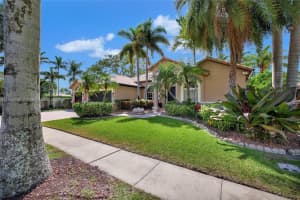 5 NW 108th Way, Plantation, FL 33324, Sold 05/30/24