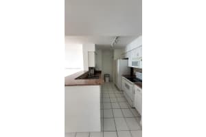 1155 Brickell Bay Dr 2805, Miami