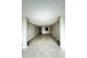 800 Parkview Dr APT 126, Hallandale Beach, FL 33009, Sold 10/15/24
