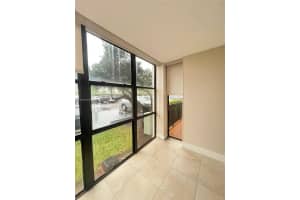 800 Parkview Dr APT 126, Hallandale Beach, FL 33009, Sold 10/15/24