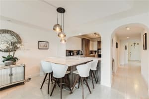 10710 NW 66th St APT 404, Doral, FL 33178, Sold 08/23/24