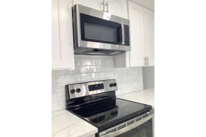 184 Brighton E #184, Boca Raton, FL 33434, Sold 09/25/24
