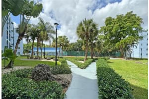 9460 Fontainebleau Blvd APT 132, Miami, FL 33172, Sold 05/06/24
