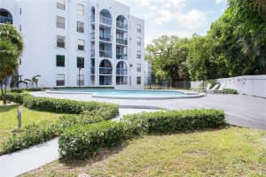 9460 Fontainebleau Blvd APT 132, Miami, FL 33172, Sold 05/06/24