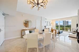 20000 E Country Club Dr APT 706, Aventura, FL 33180, Sold 09/23/24