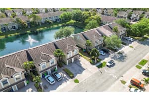 5460 NW 90th Ave, Sunrise, FL 33351, Sold 07/25/24