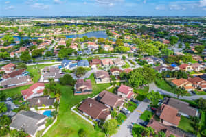 17522 NW 61st Pl, Hialeah, FL 33015, Sold 08/08/24