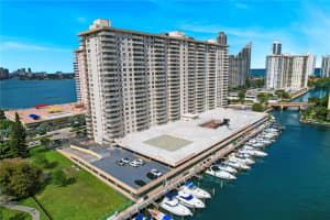 250 174th St APT 1919, Sunny Isles Beach, FL 33160, Sold 08/02/24