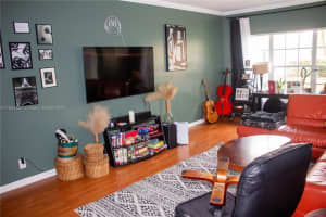 11020 Bailey Ln, Tamarac, FL 33321, Sold 12/10/24