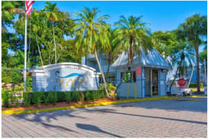 9371 Fontainebleau Blvd APT I104, Miami, FL 33172, Sold 05/03/24