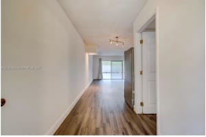 9371 Fontainebleau Blvd APT I104, Miami, FL 33172, Sold 05/03/24