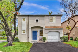 11715 NW 12th St, Pembroke Pines, FL 33026, Sold 05/15/24