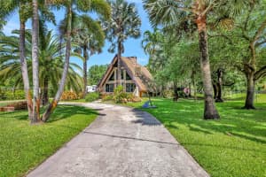 14551 SW 24th St, Davie, FL 33325, Sold 05/16/24