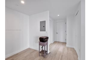 45 SW 9th St Apt 2203, Miami, FL 33130, Sold 06/21/24