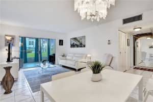 4705 NW 35th St APT 402, Lauderdale Lakes, FL 33319, Sold 07/12/24