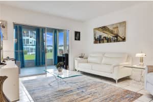 4705 NW 35th St APT 402, Lauderdale Lakes, FL 33319, Sold 07/12/24