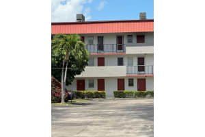 1400 NE 191st St APT 105, Miami, FL 33179, Sold 01/21/25