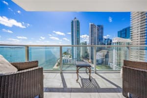 1155 Brickell Bay Dr APT 2207, Miami, FL 33131, Sold 07/03/24